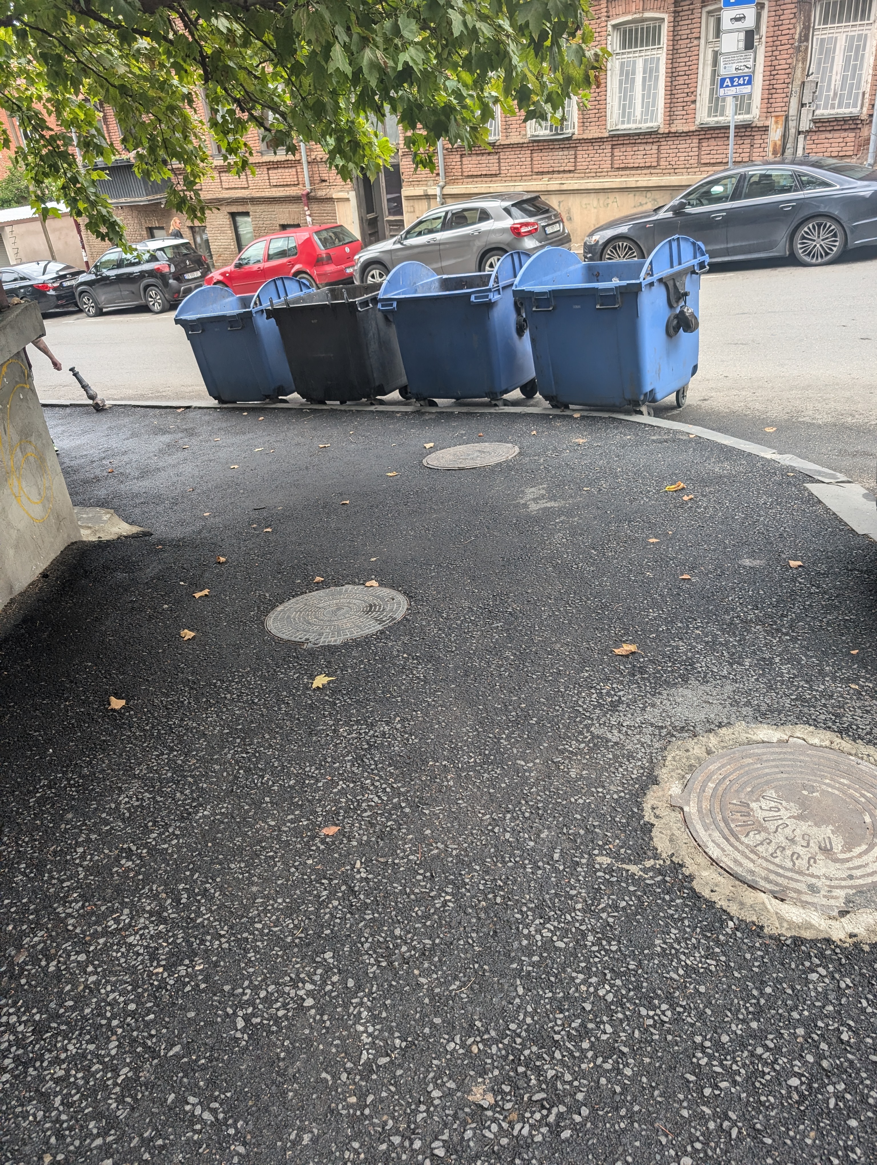 Мусорные баки